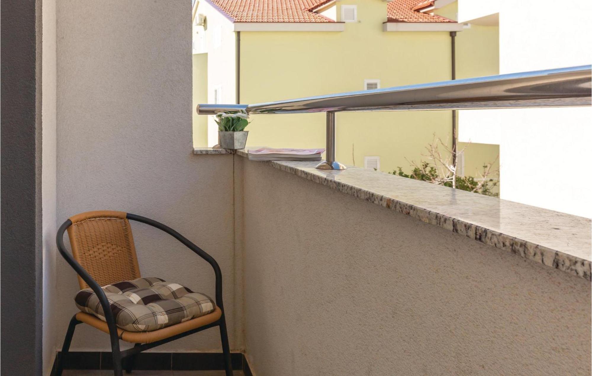 Gorgeous Apartment In Makarska With Wifi Exterior foto